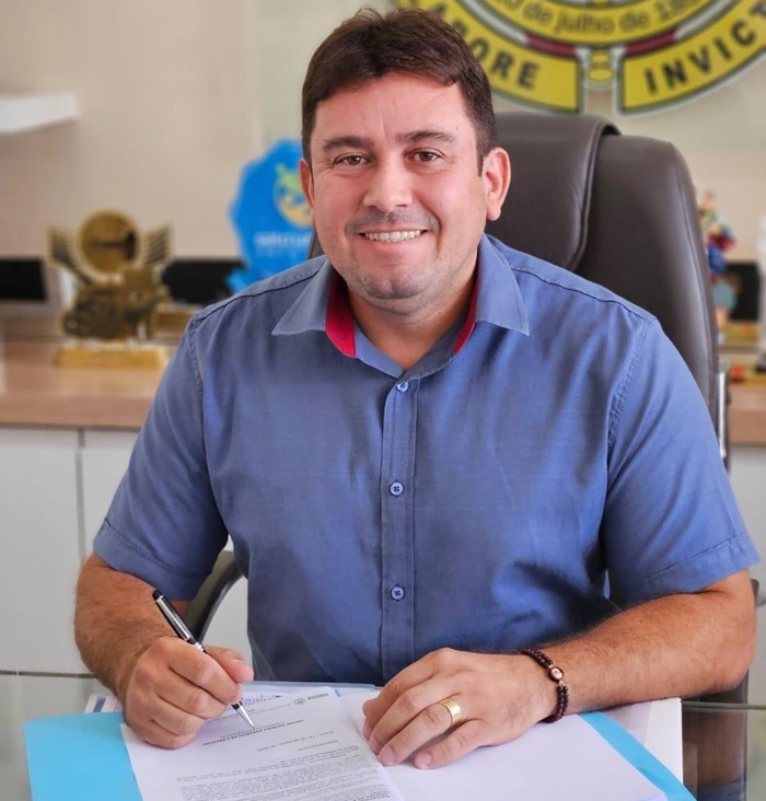 Helder Carvalho investe na saúde de Sousa ao autorizar licitação para construção de moderno CDI